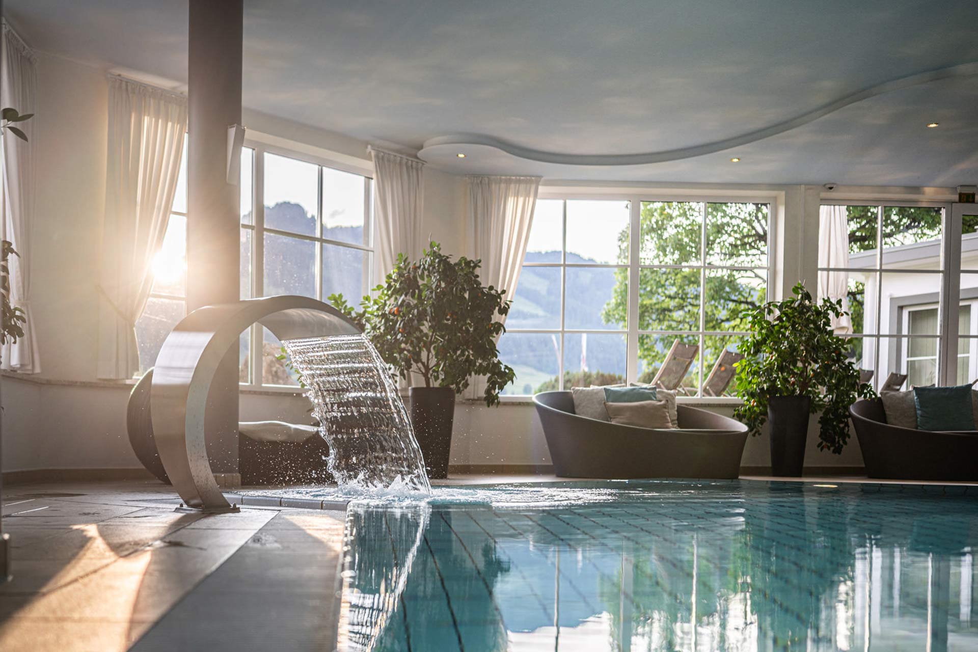 Poolbereich im Spa des Hotel Berwangerhof